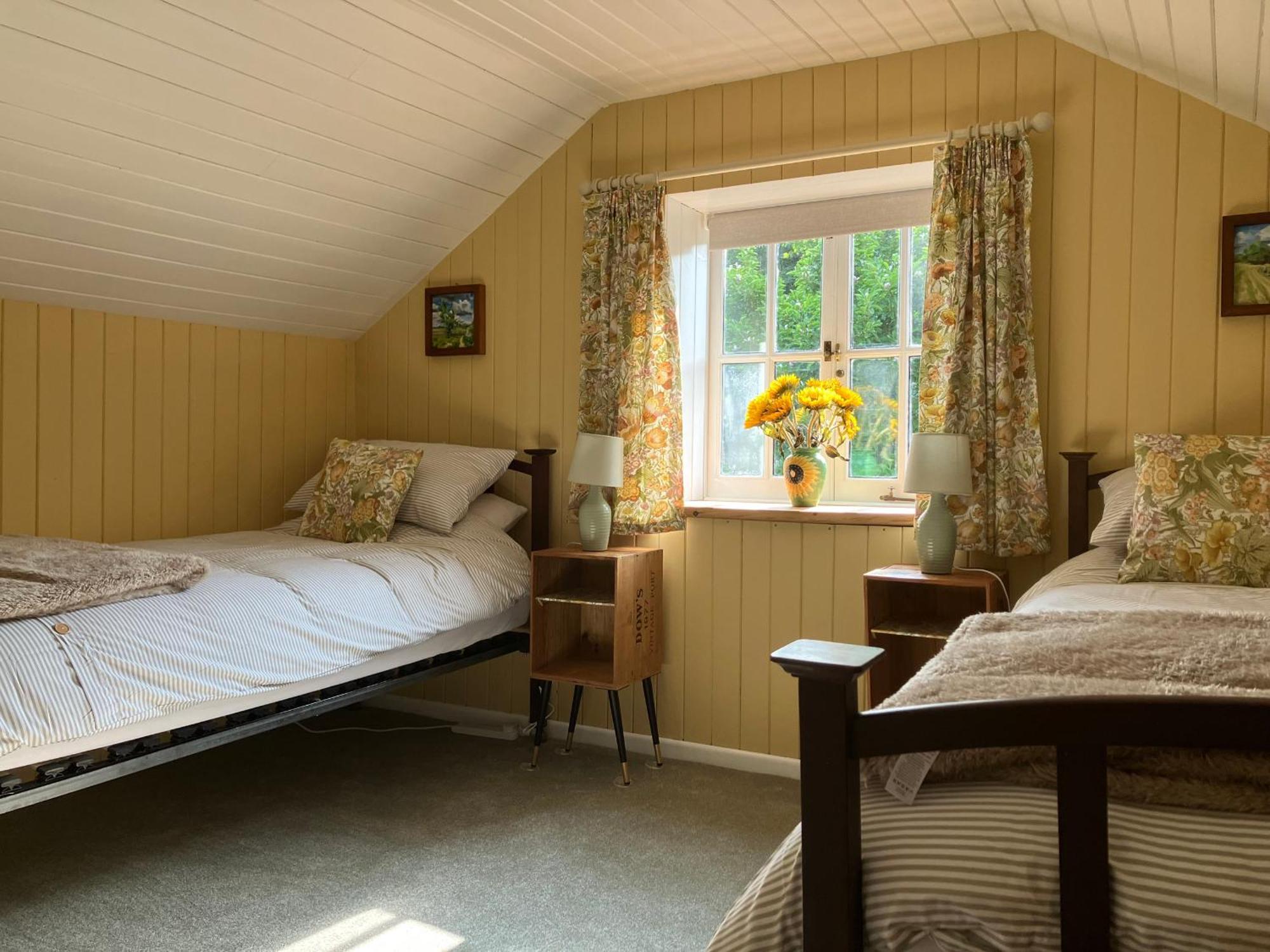 The Coach House - Trinity Lodge Dorchester Extérieur photo